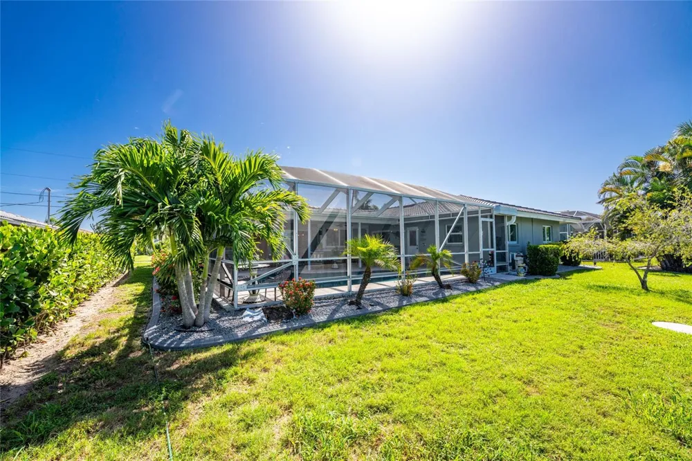 321 CAPRI ISLES CT Punta Gorda, FL 33950
