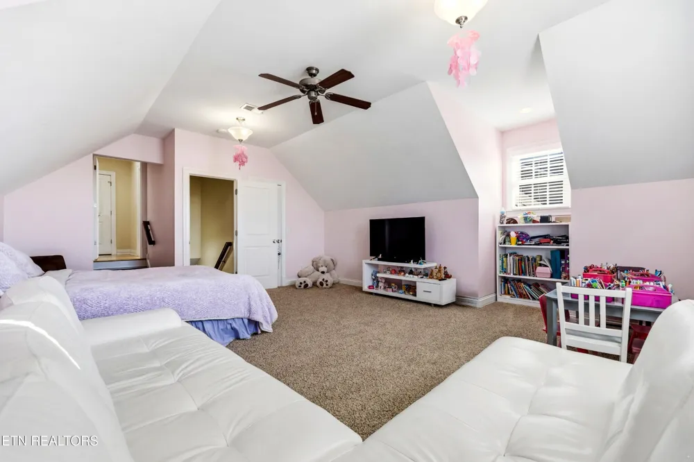 5113 Gouffon Rd Knoxville, TN 37918