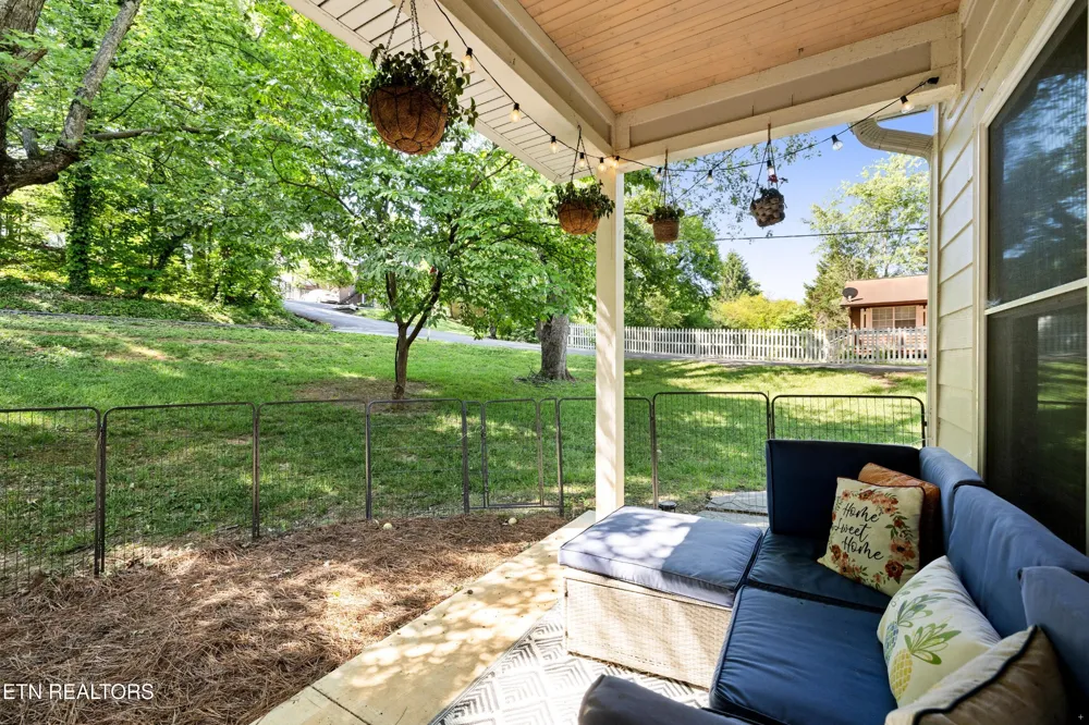 1019 Broyles Ave Maryville, TN 37801