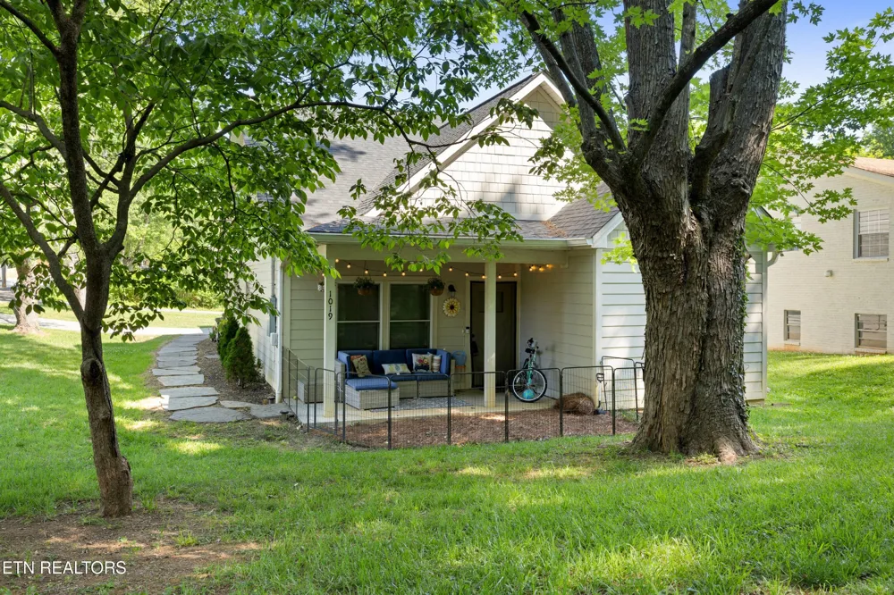1019 Broyles Ave Maryville, TN 37801