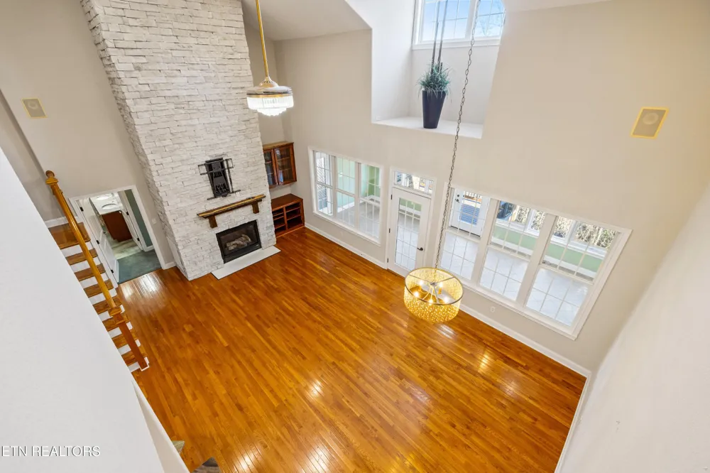 10033 Autumn Valley Lane Knoxville, TN 37922