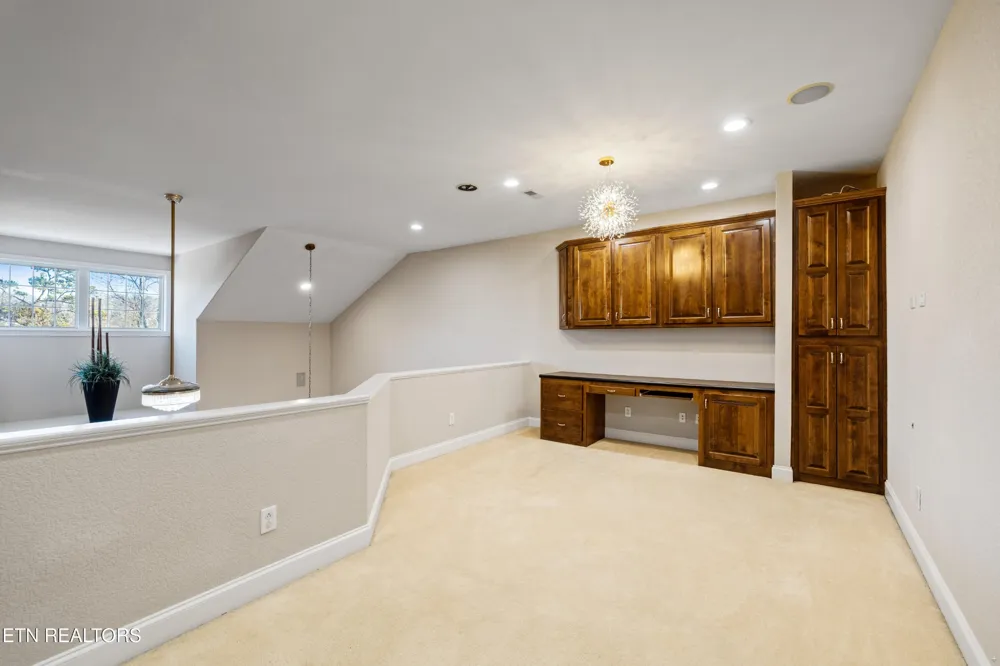 10033 Autumn Valley Lane Knoxville, TN 37922
