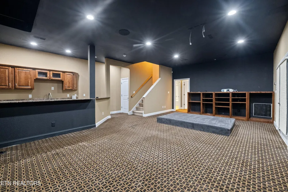10033 Autumn Valley Lane Knoxville, TN 37922
