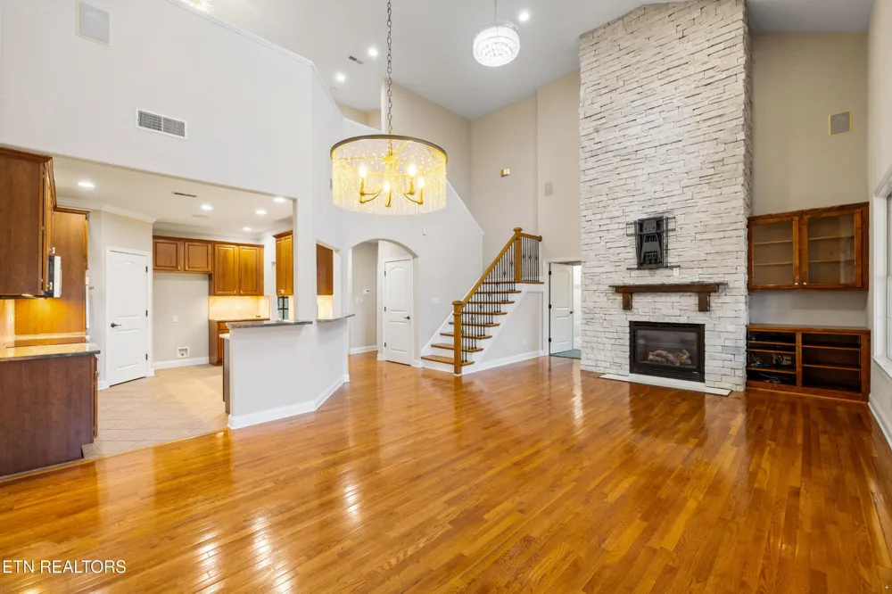 10033 Autumn Valley Lane Knoxville, TN 37922