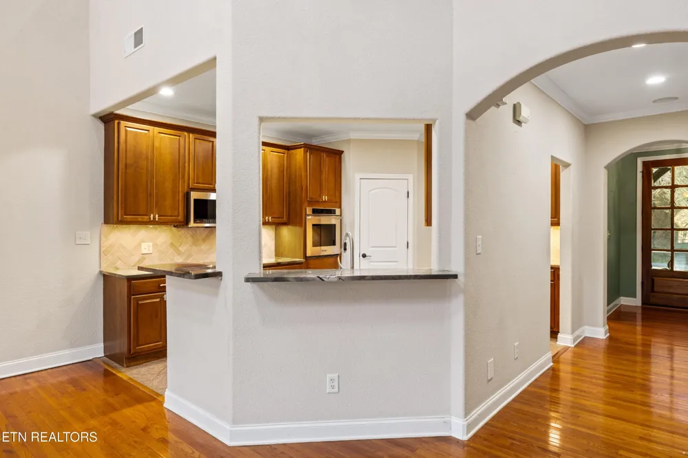 10033 Autumn Valley Lane Knoxville, TN 37922