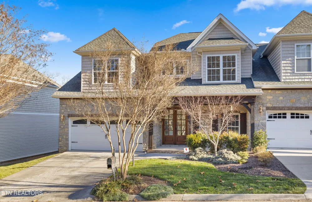 10033 Autumn Valley Lane Knoxville, TN 37922