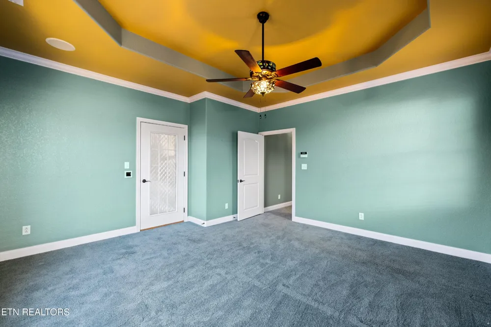 10033 Autumn Valley Lane Knoxville, TN 37922