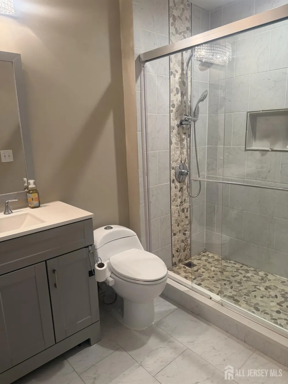 56 Oakland Road Old Bridge, NJ 08857