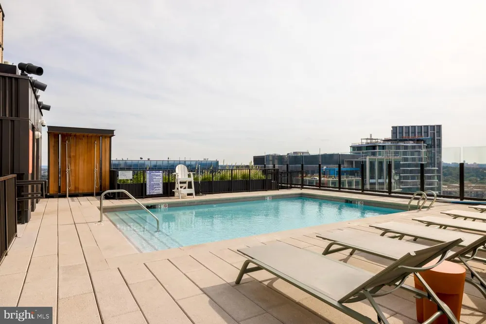 244 19TH COURT S #433 Arlington, VA 22202