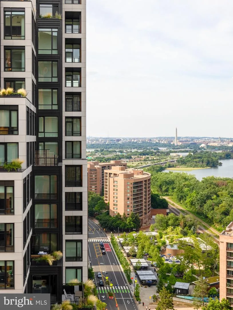 244 19TH COURT S #433 Arlington, VA 22202