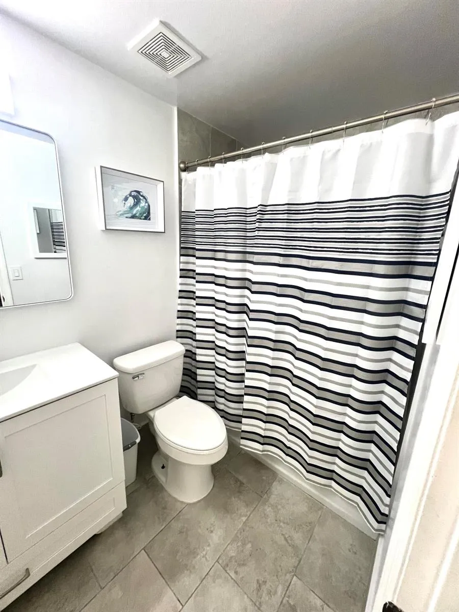 2046 Madeira Drive Weston, FL 33327