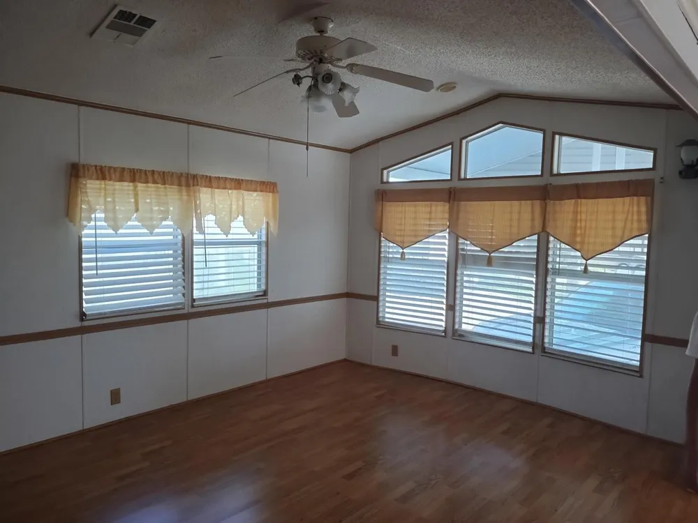 5374 SE 65th Avenue Okeechobee, FL 34974