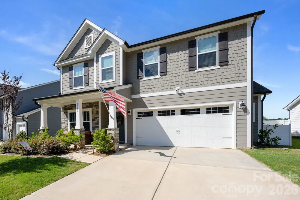 5080 Mooreland Oaks Way Mount Holly, NC 28120