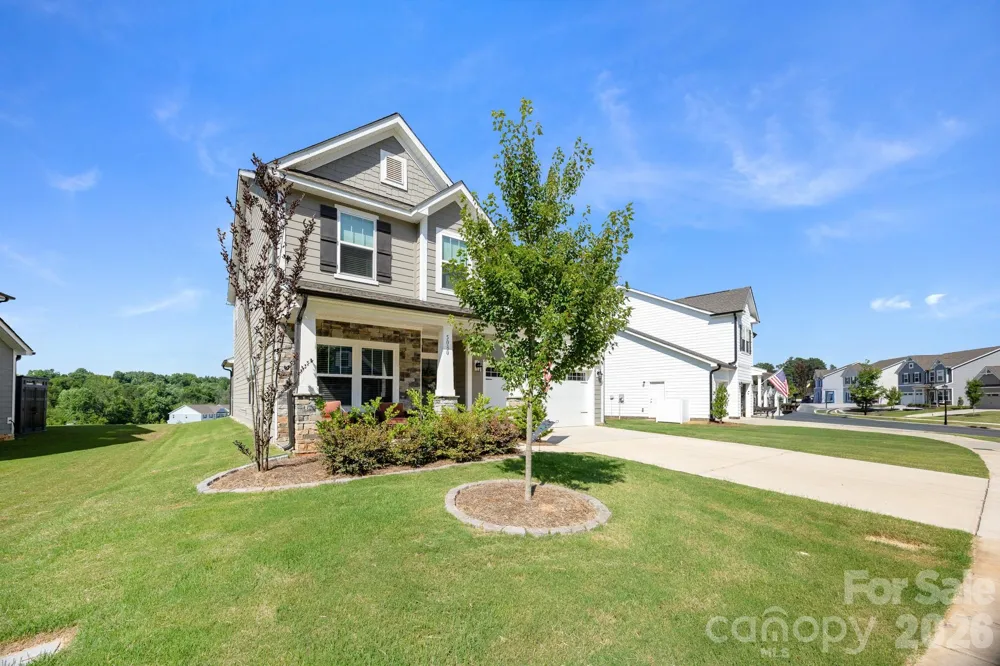 5080 Mooreland Oaks Way Mount Holly, NC 28120