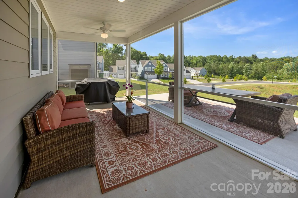5080 Mooreland Oaks Way Mount Holly, NC 28120