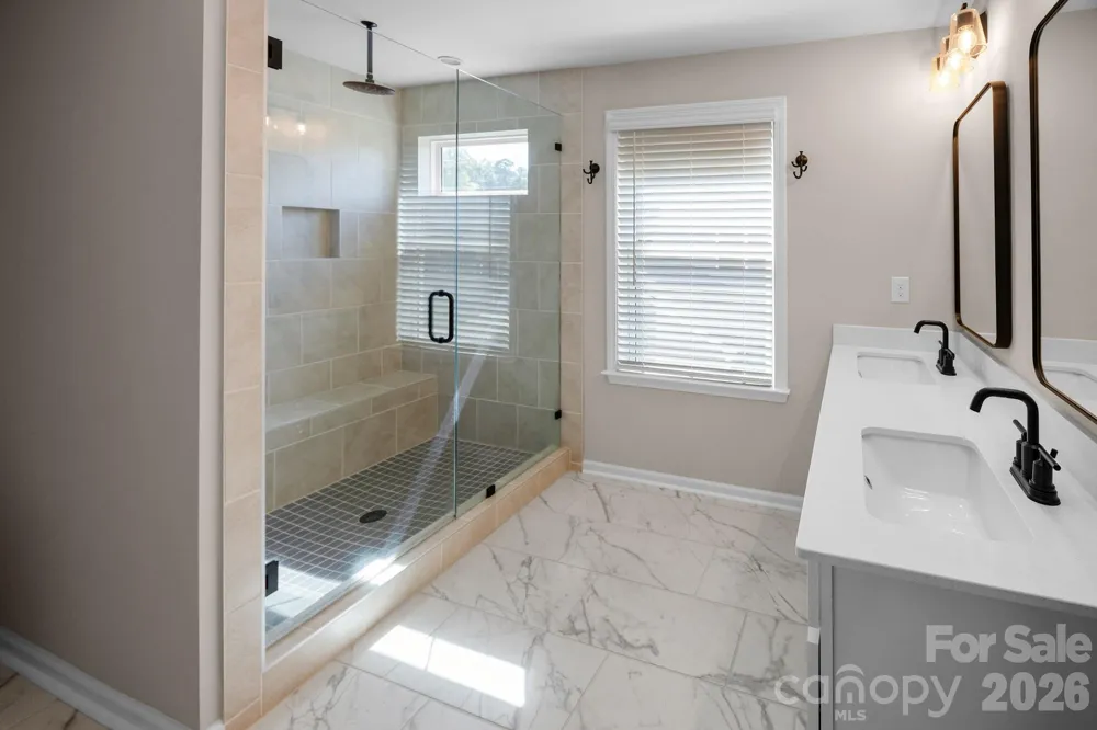 5080 Mooreland Oaks Way Mount Holly, NC 28120