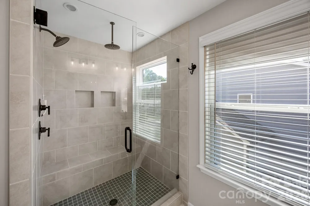 5080 Mooreland Oaks Way Mount Holly, NC 28120