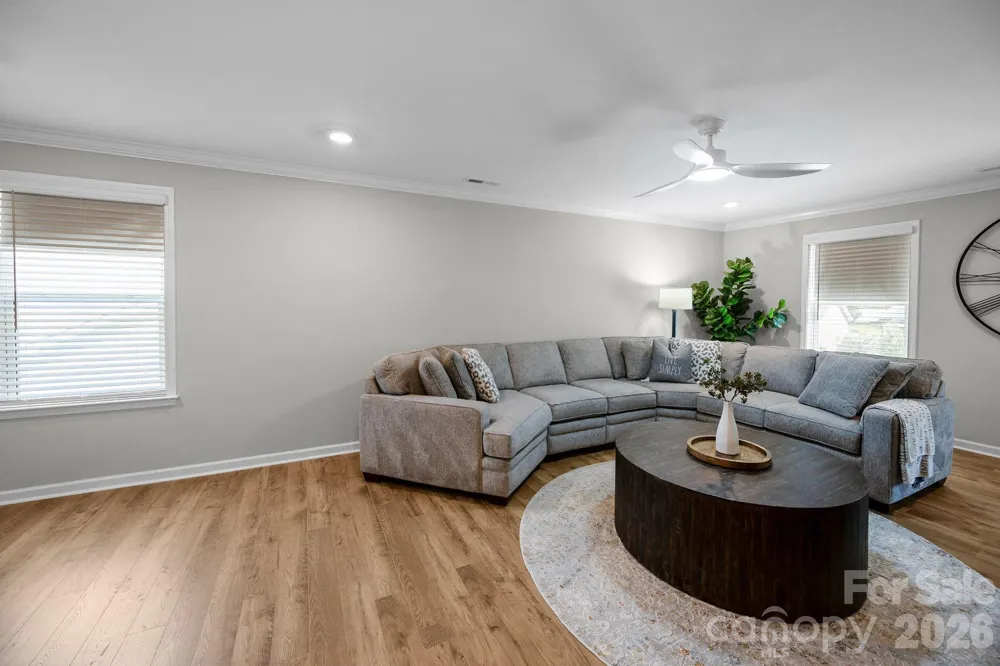 5080 Mooreland Oaks Way Mount Holly, NC 28120