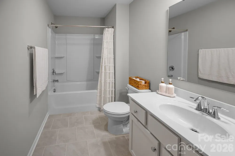 5080 Mooreland Oaks Way Mount Holly, NC 28120