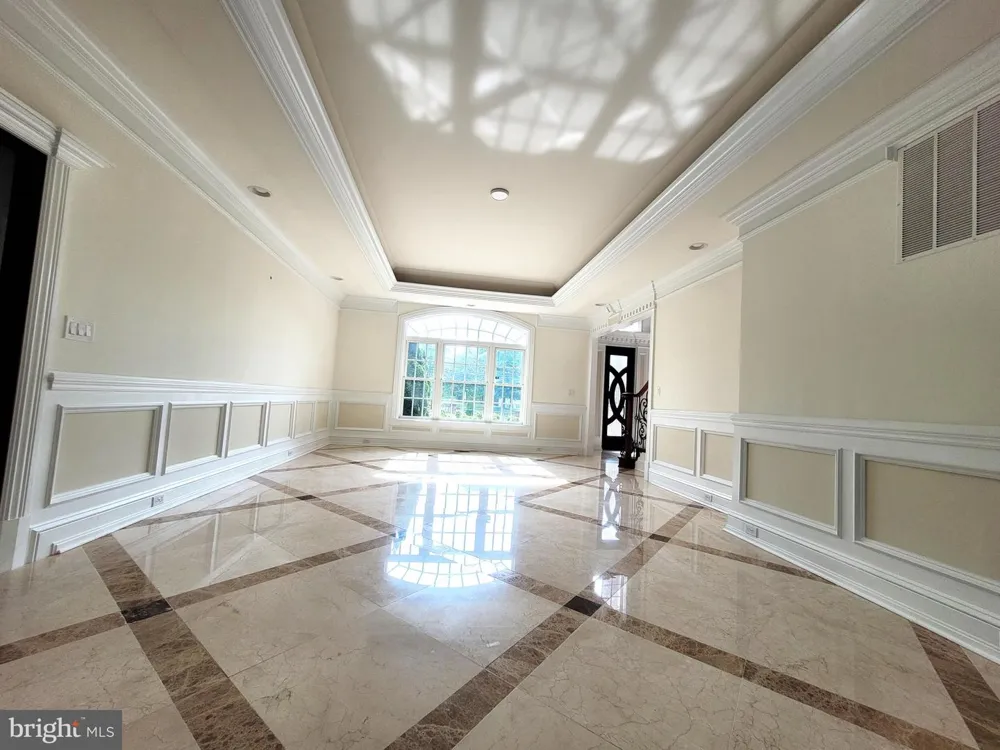 3617 CHAIN BRIDGE ROAD Fairfax, VA 22030