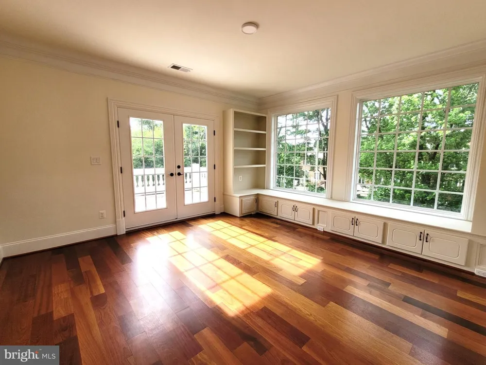 3617 CHAIN BRIDGE ROAD Fairfax, VA 22030