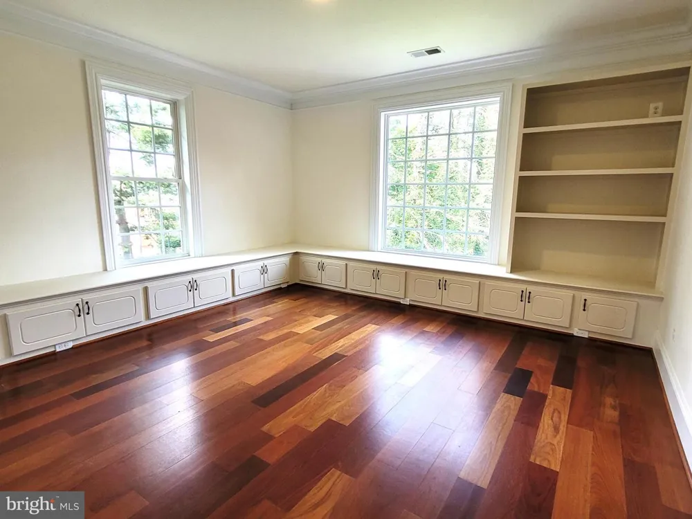 3617 CHAIN BRIDGE ROAD Fairfax, VA 22030