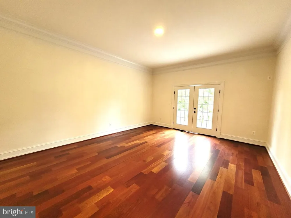 3617 CHAIN BRIDGE ROAD Fairfax, VA 22030