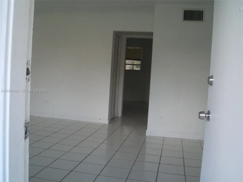 9760 SW 184th St #15D Cutler Bay, FL 33157