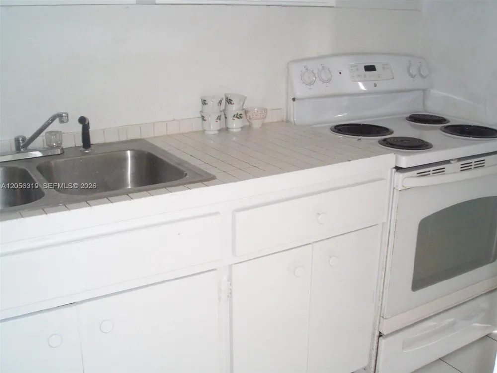 9760 SW 184th St #15D Cutler Bay, FL 33157