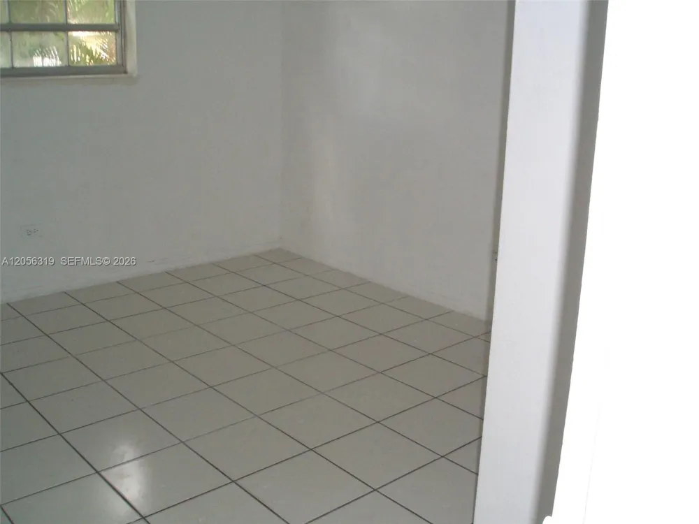 9760 SW 184th St #15D Cutler Bay, FL 33157