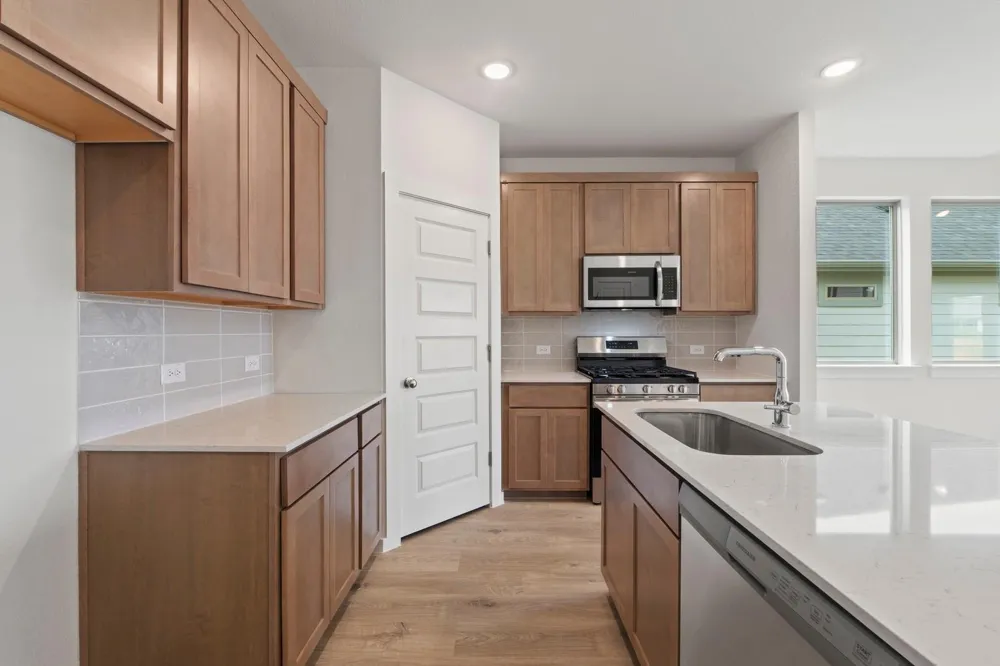 31116 Azure Waters Drive Huffman, TX 77336