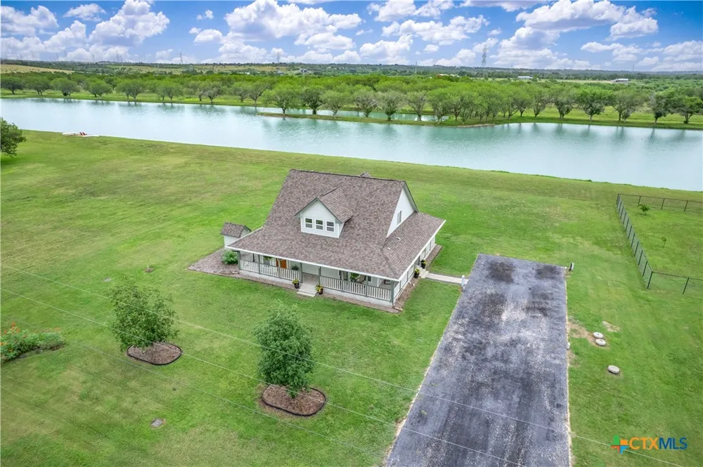 227 Ski Plex Drive Seguin, TX 78155