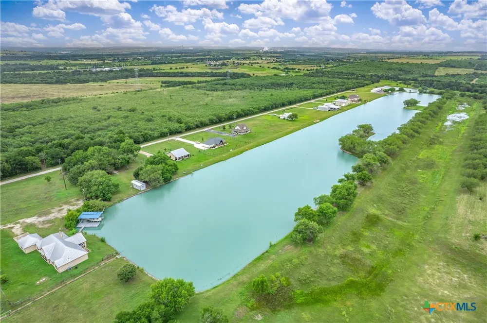 227 Ski Plex Drive Seguin, TX 78155
