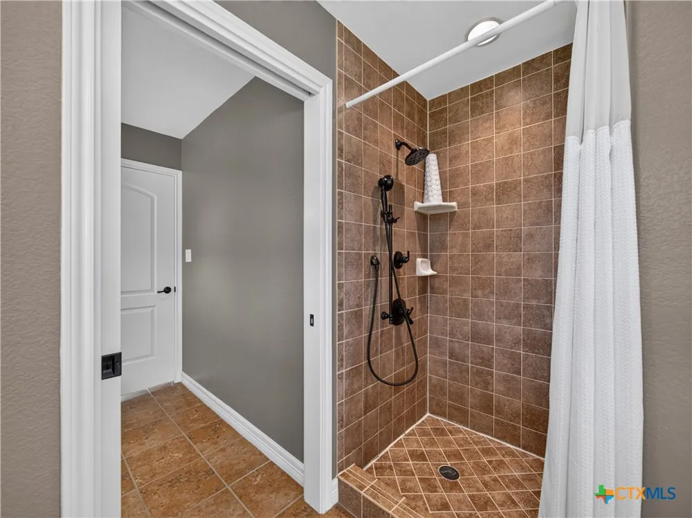 227 Ski Plex Drive Seguin, TX 78155