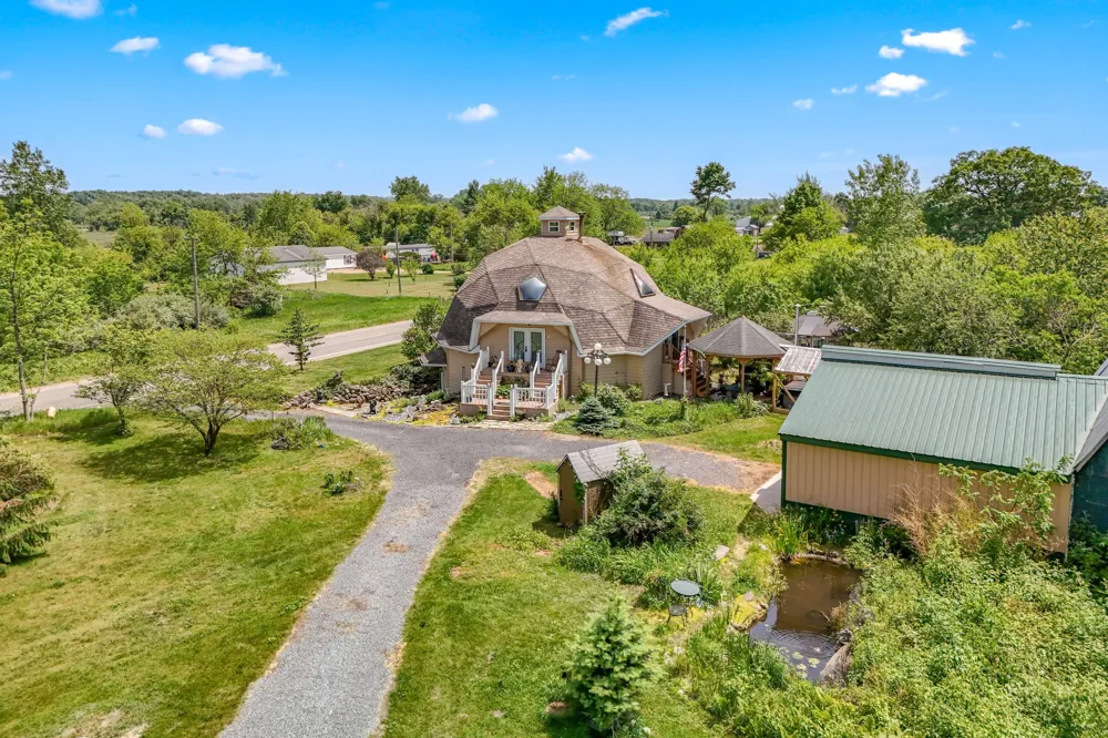 6180 S Hillsdale Road Cambria Township, MI 49242