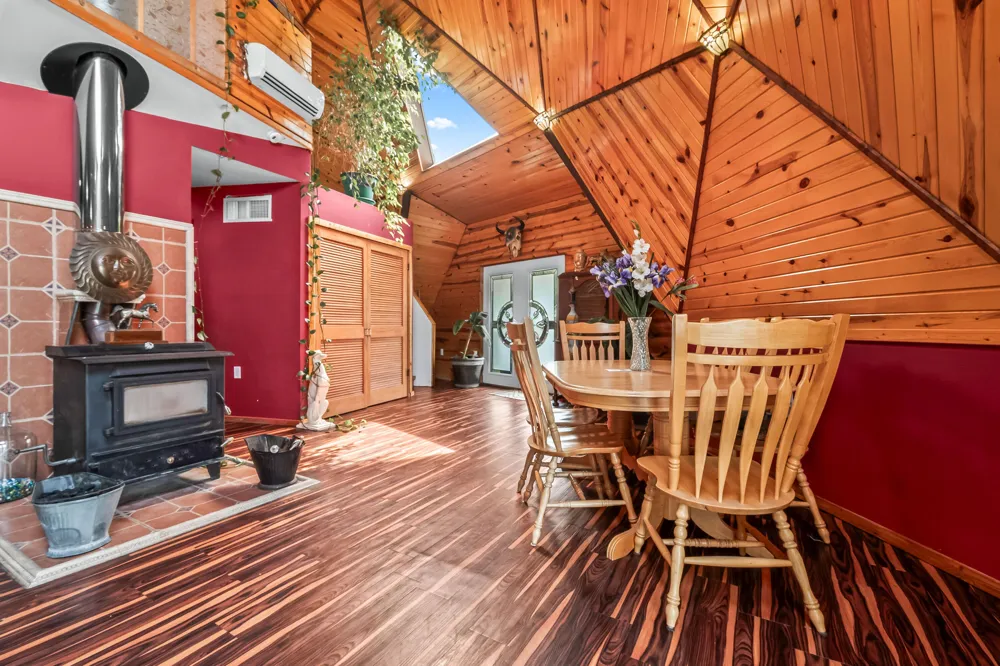 6180 S Hillsdale Road Cambria Township, MI 49242