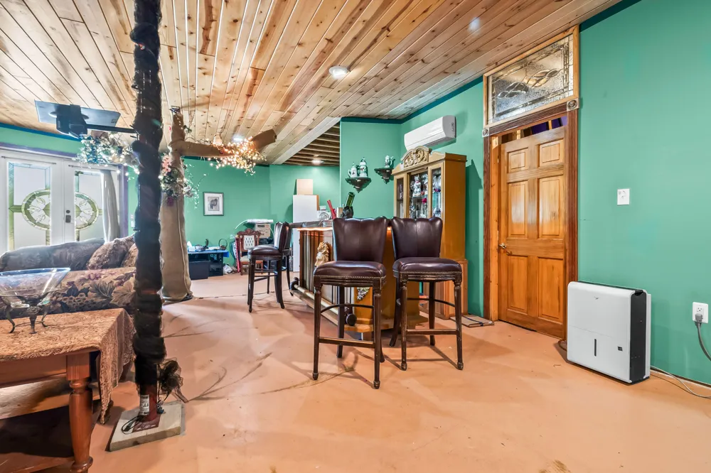 6180 S Hillsdale Road Cambria Township, MI 49242