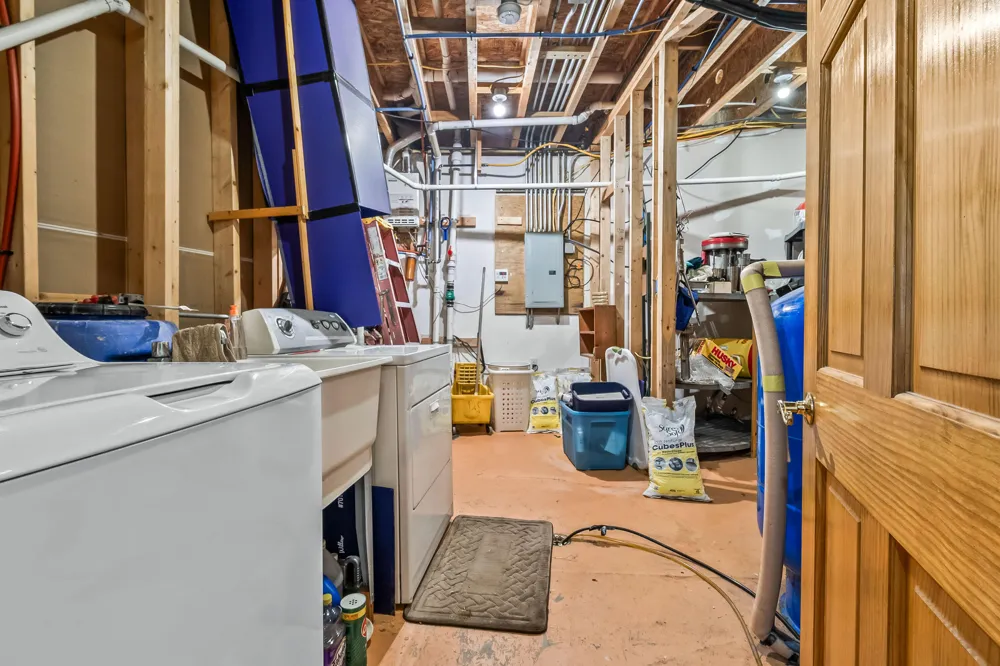 6180 S Hillsdale Road Cambria Township, MI 49242