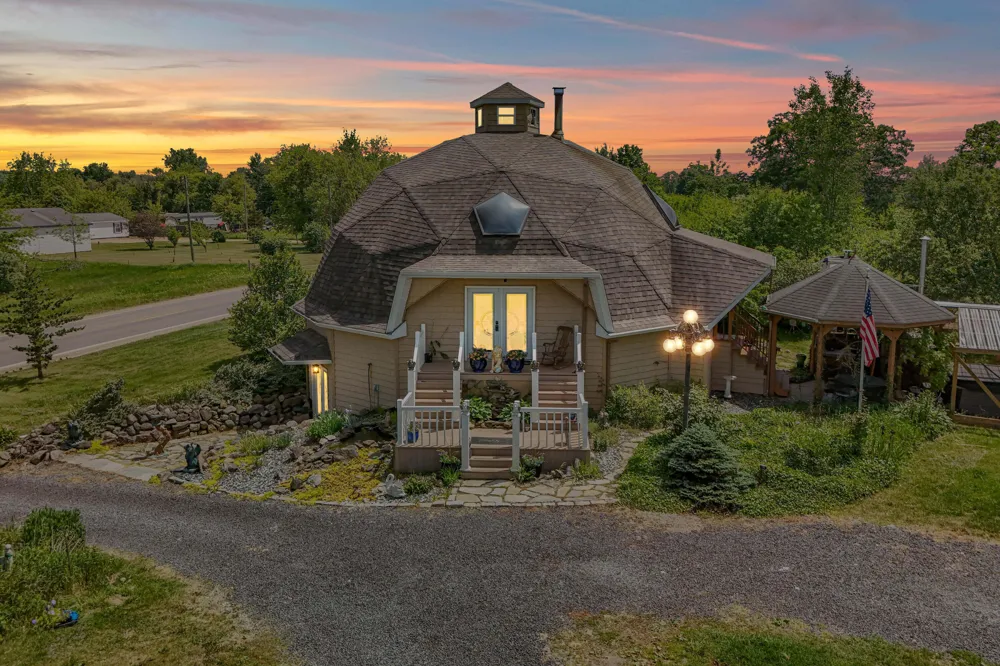 6180 S Hillsdale Road Cambria Township, MI 49242