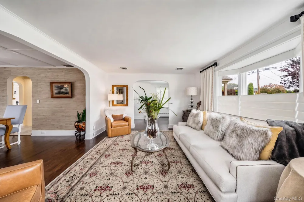 312 Riverside Drive Riverhead, NY 11901