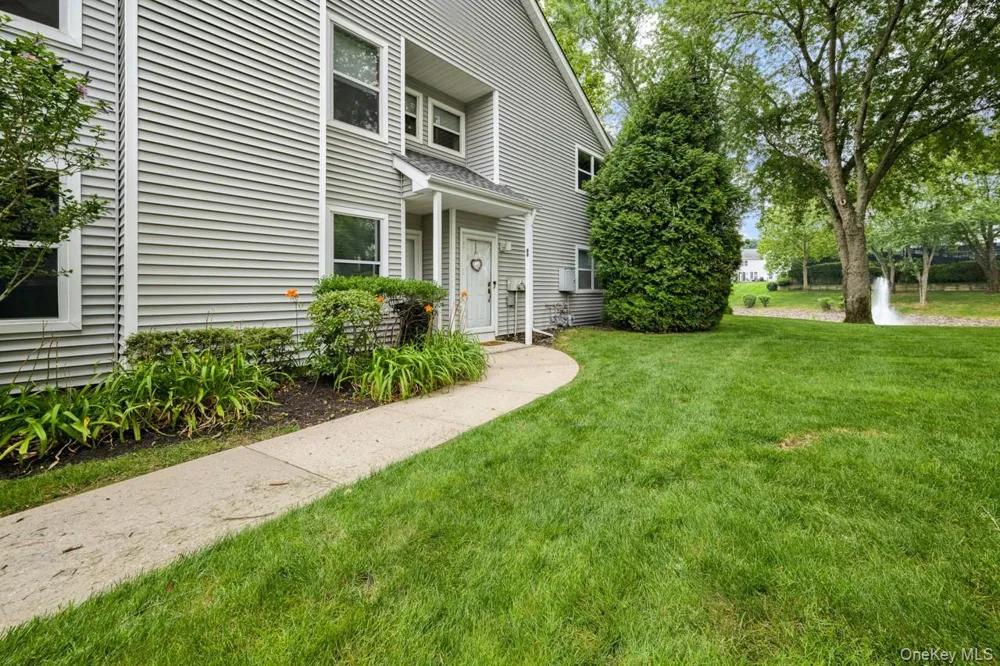 88 Leeward Court Port Jefferson, NY 11777