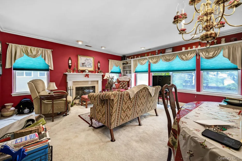 88 Leeward Court Port Jefferson, NY 11777