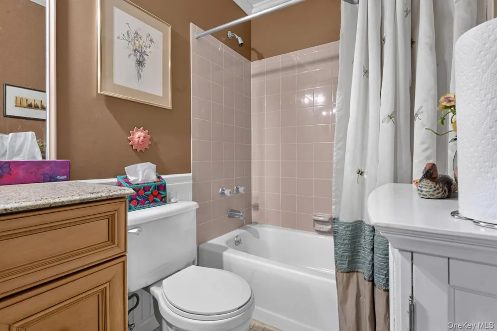 88 Leeward Court Port Jefferson, NY 11777