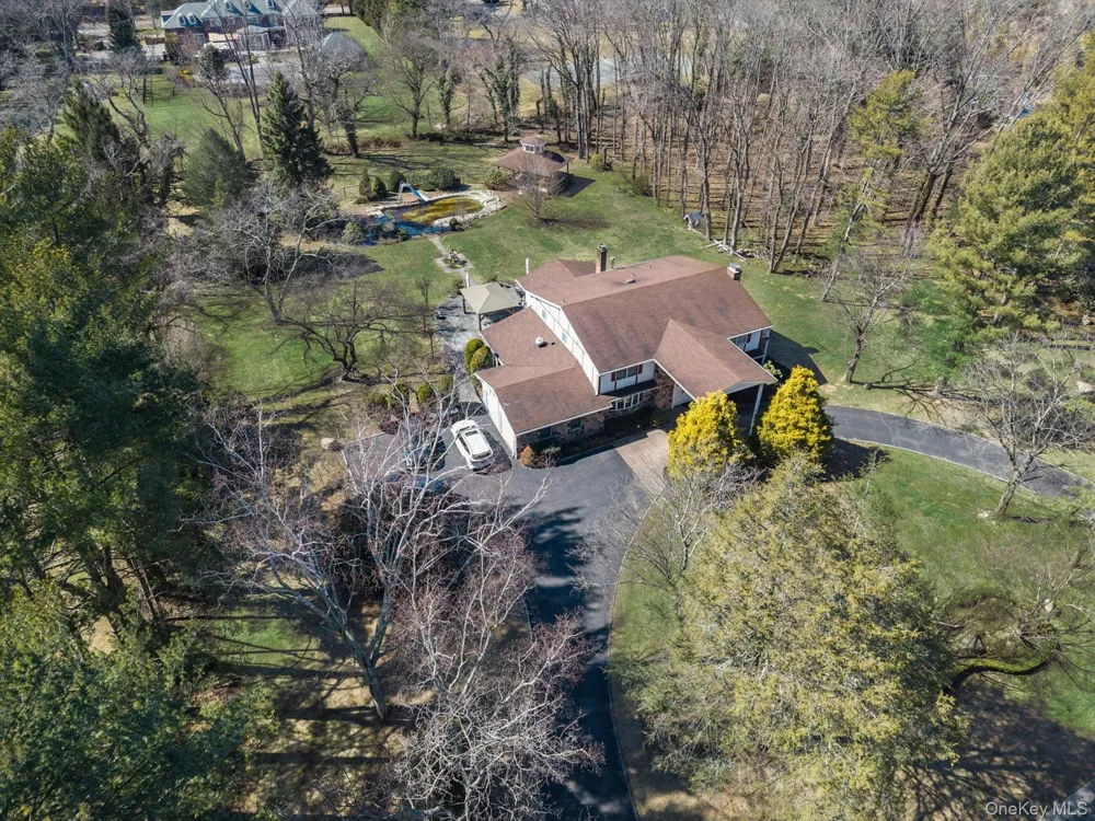 Address Not Shown Glen Head, NY 11545