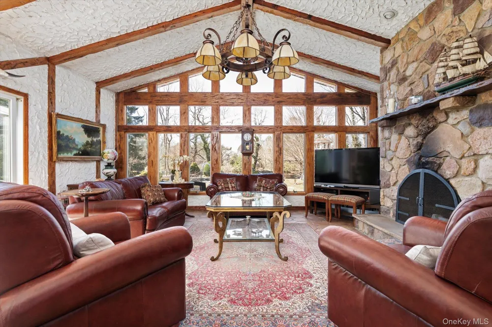 Address Not Shown Glen Head, NY 11545