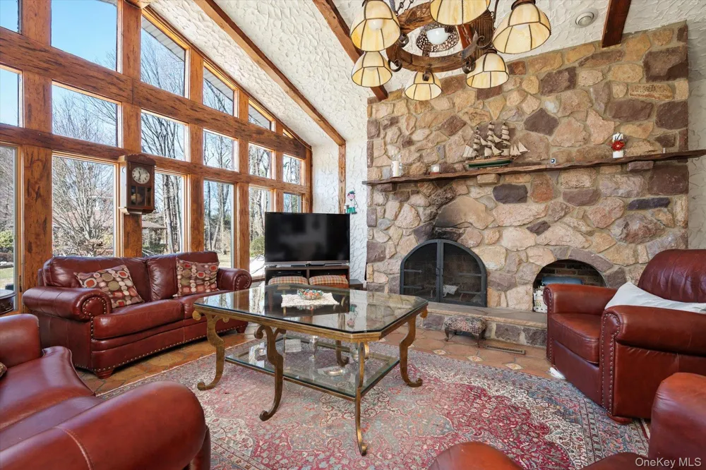 Address Not Shown Glen Head, NY 11545