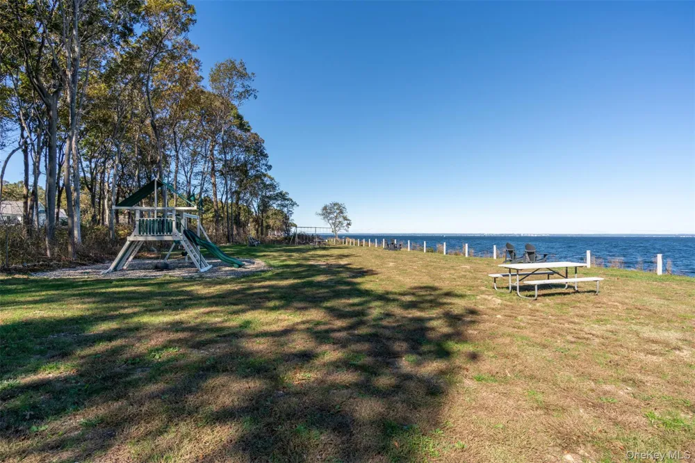 17 Forrest Drive Lloyd Neck, NY 11743