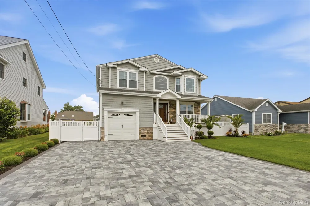 30 Berger Avenue Amityville, NY 11701