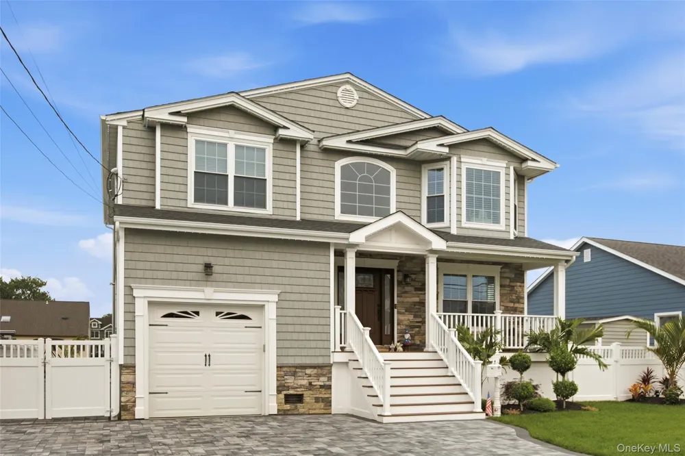 30 Berger Avenue Amityville, NY 11701
