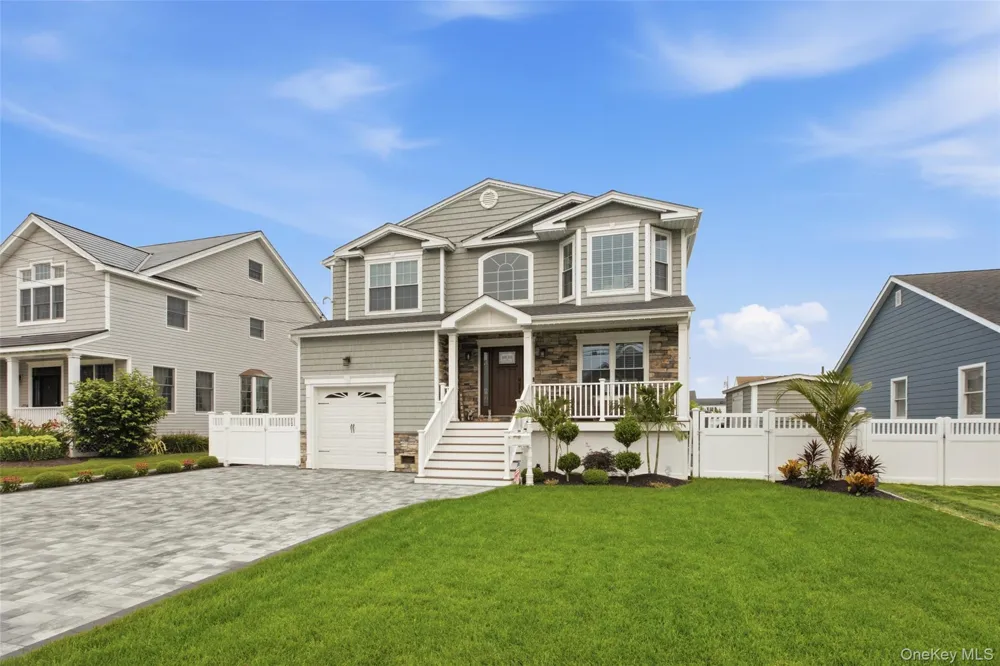 30 Berger Avenue Amityville, NY 11701